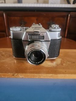 Voightlander Bessamatic SLR Camera