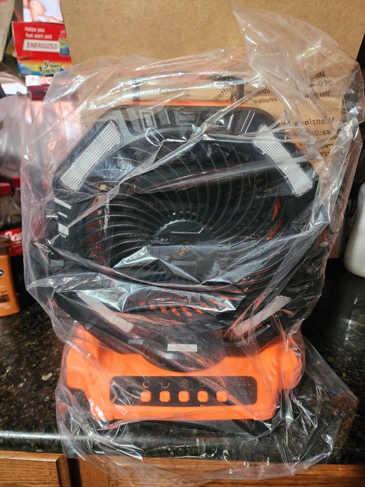 Doublepow Big Sizr Battery Spinning Fan w/LED Light 40000mAh Charger Emergency Power (New)