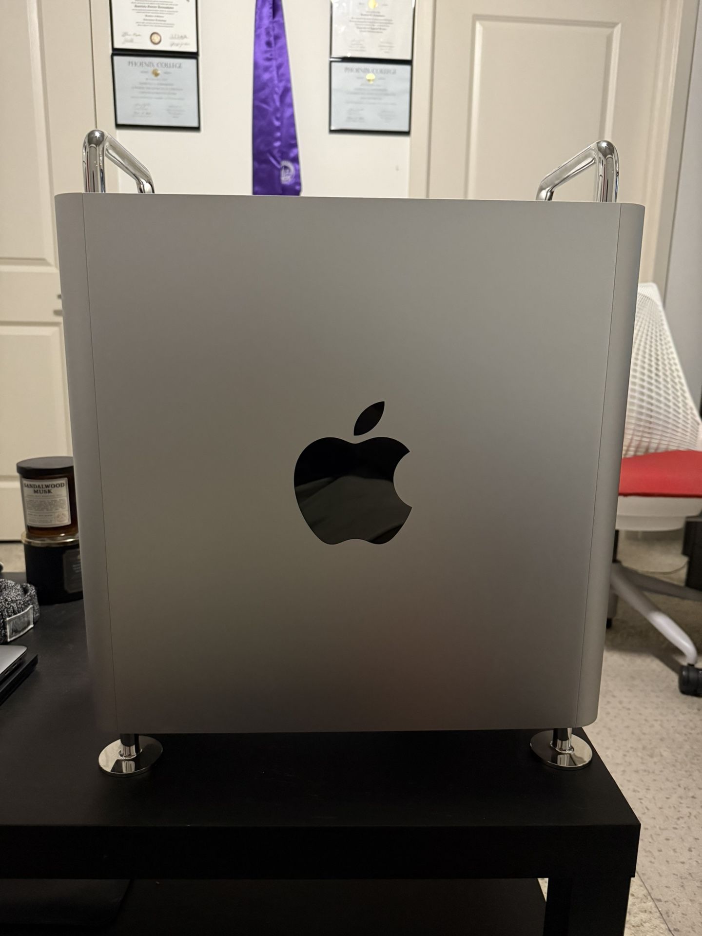 2019 Mac Pro - 192GB RAM / 4TB SSD + FREE 32" 4K Curved Monitor