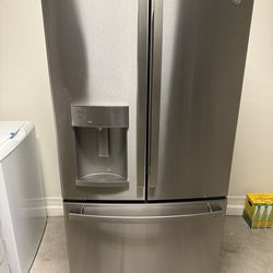GE Fridge/Freezer