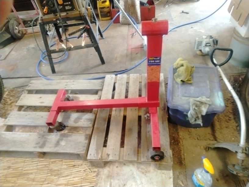 MVP Pro Lift Deluxe Engine Stand