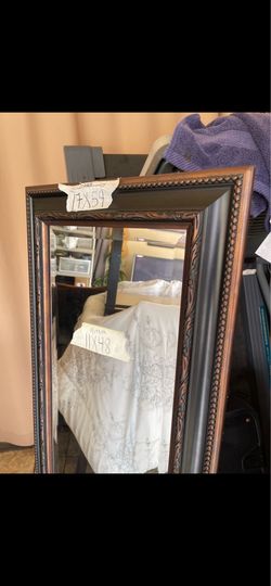 Excellent condition, different sizes mirrors