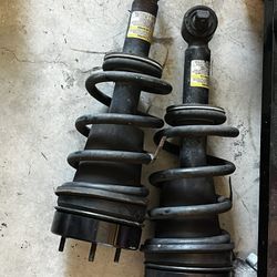 Chevrolet Tahoe Struts