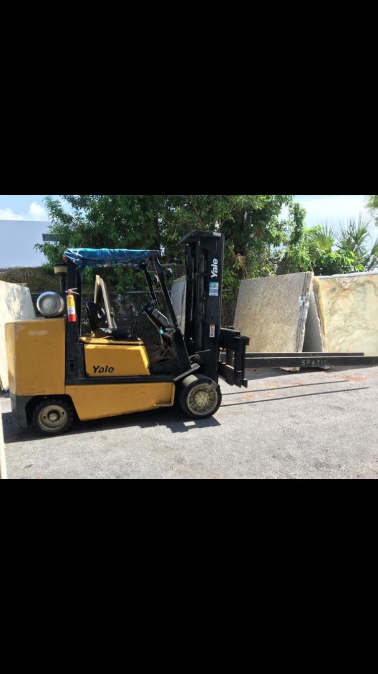12,000 Pounds 2001 Yale Forklift for Sales