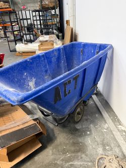 Blue Plastic Tilt Truck Dump Cart
