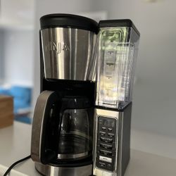 Ninja 12-Cup Programmable Coffee Brewer, 2 Brew Styles, Adjustable Warm Plate, 60oz Water Reservoir, Delay Brew - Black/Stainless Steel