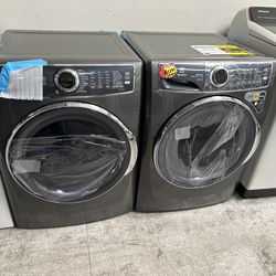 Electrolux Washer And Gas Dryer 
