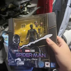 Sh Figurarts Spider Man (Black & Gold Suit)