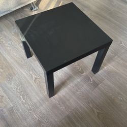 Corner Table