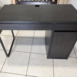 Student Desk