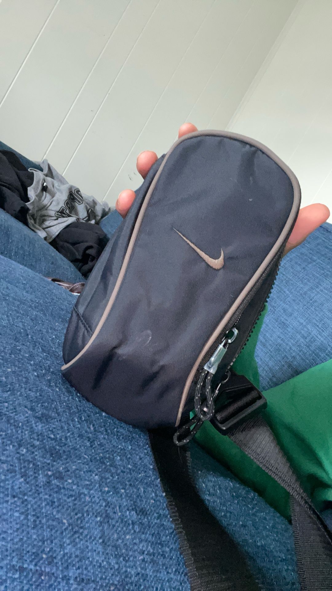 Nike Sportswear Essentials Crossbody Bag
