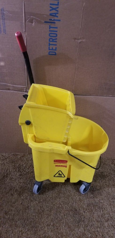 Rubbermaid Mop Bucket With Wringer