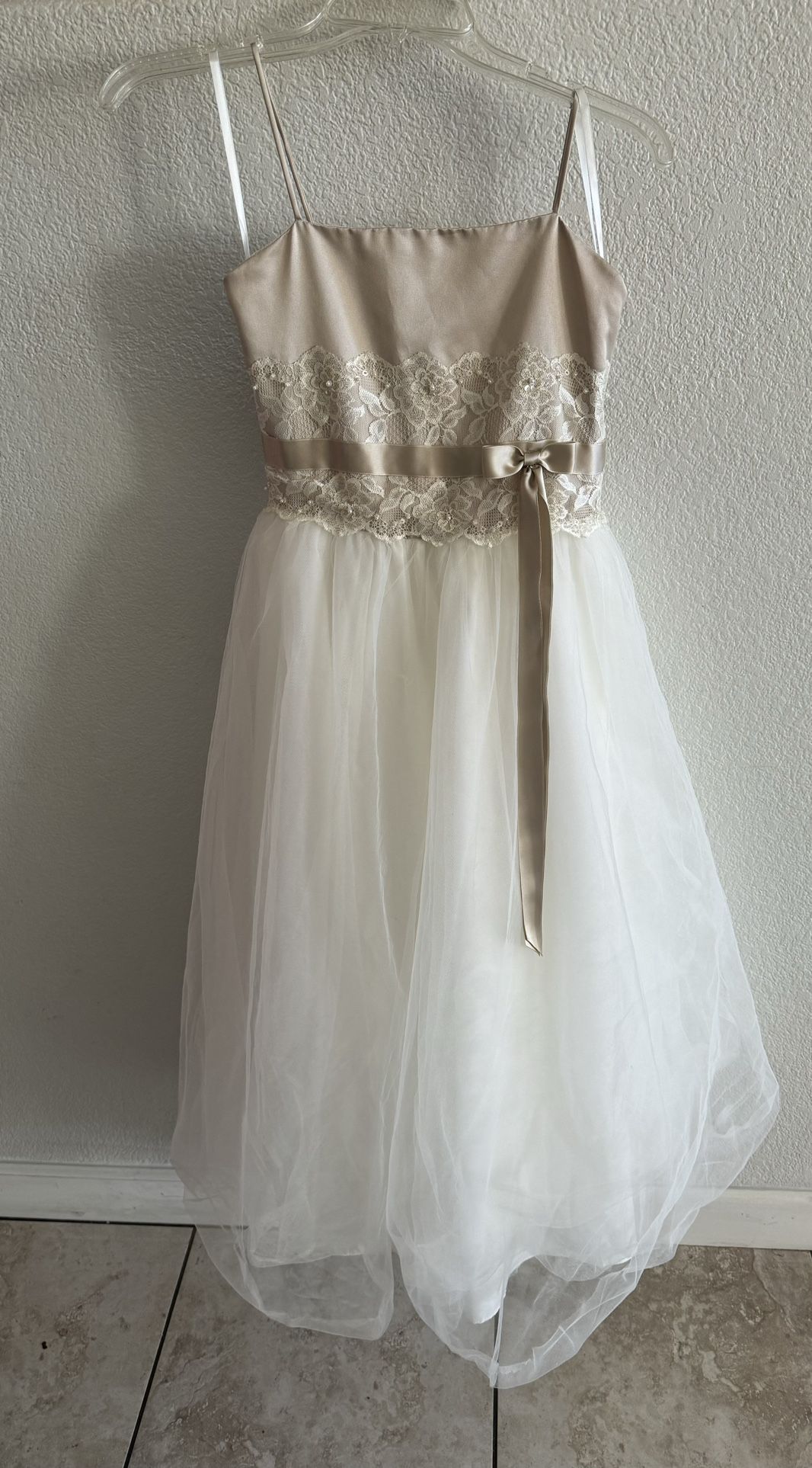 David’s Bridal/ Flower Girl/ Ivory/Champagne/ Size 12 Dress 