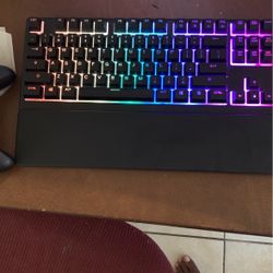 Apex Steelseries Keyboard/Logitech Gaming Mouse /Skytech Gaming Mouse 