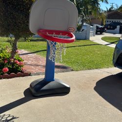 Little Tikes Basketball Hoop (Used) 