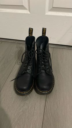 Dr. Martens 1460 Women’s Lace Up Boot