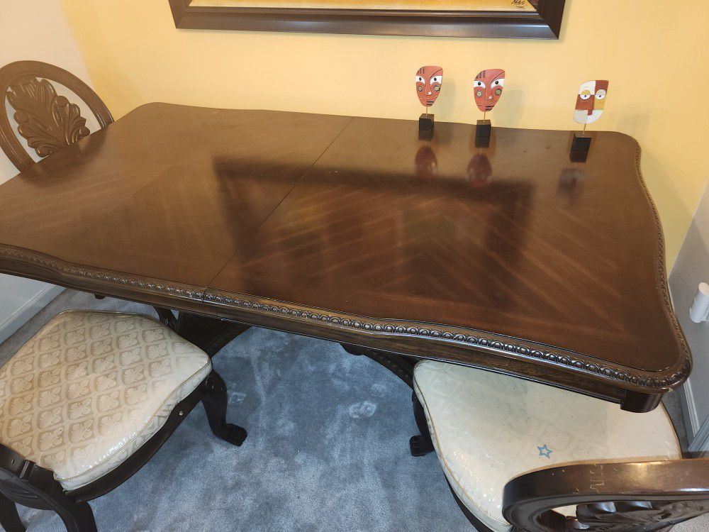 Real Wood Dinning Table
