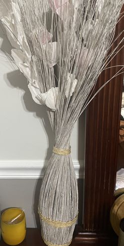 light wicker flowers