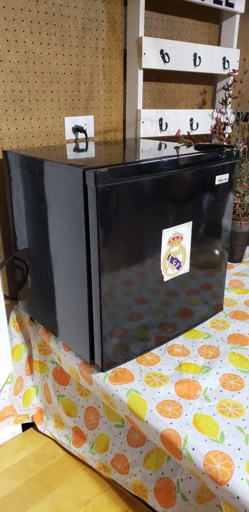 Small Refrigerator