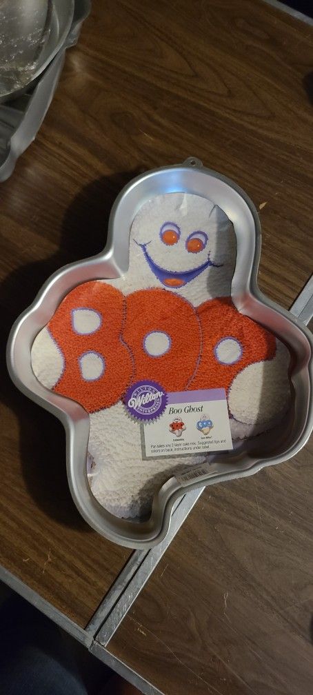 Wilton Vintage Boo Ghost Cake Baking Pan