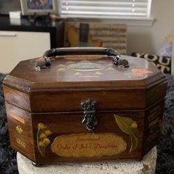 RARE And Original Free Mason Vintage Maybe Jewelry Box.check It Out 