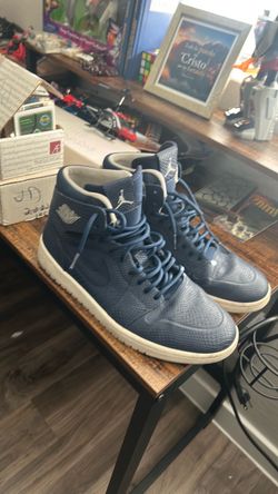 Air Jordan 1 Retro High Nouveau “Midnight Navy” (a.k.a. “Navy Snake”)