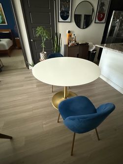 Modern Round Dining Table + 2 Blue Velvet Chairs – White & Gold