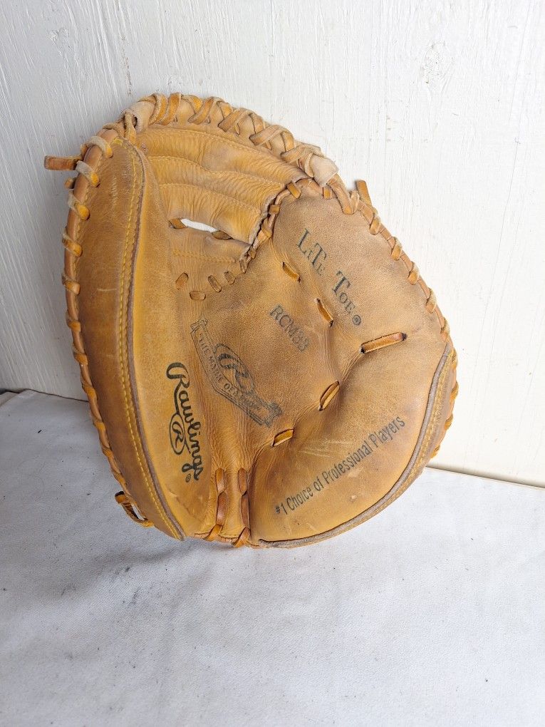 Rawlings Catcher's Glove .. 32 Inches