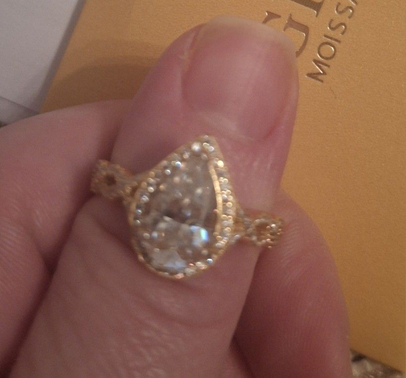 GRA Certified 3 Carat Moissanite Diamond 18K Yellow Gold Engagement Ring