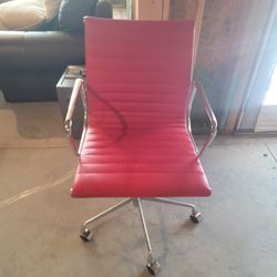 Red/orange Rolling Desk Chair In Great Condition $30