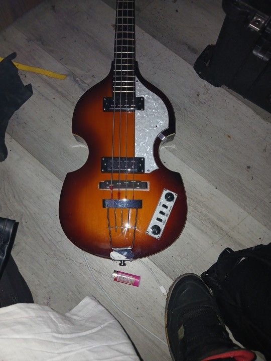 Hofner Violin Bass Guitar