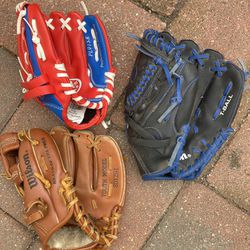 (3) Kids Baseball Gloves & A Catchers Mitt 