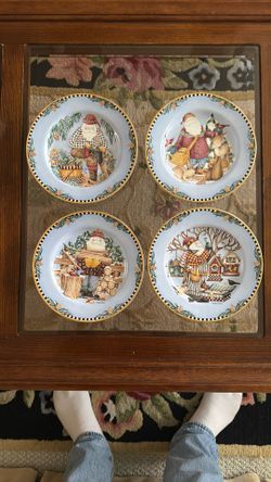Woodland Santa Plates By Debbie Mumm