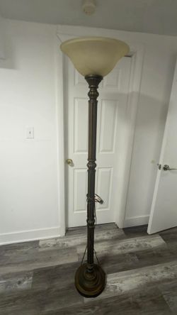 Floor lamp