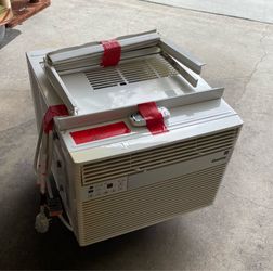 Window air conditioner