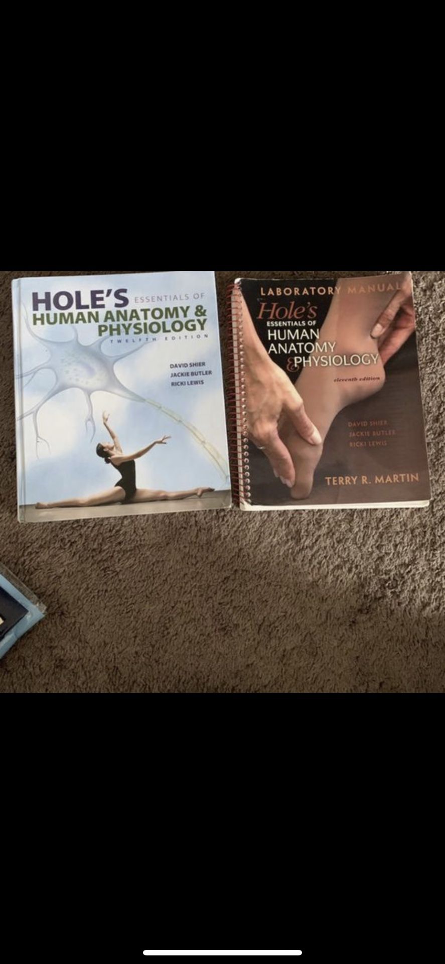 Holes essentials of human anatomy and physiology 12th edition and laboratory manual (11th edition)