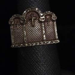 10k Gold Lady's Ring 