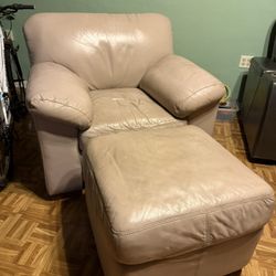 Armchair With Foot Rest 