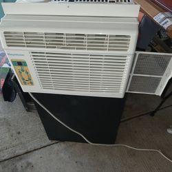 Window  A/C Unit