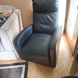 Small Size Reclining Armchair