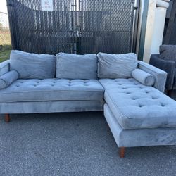 Sectional Couch 