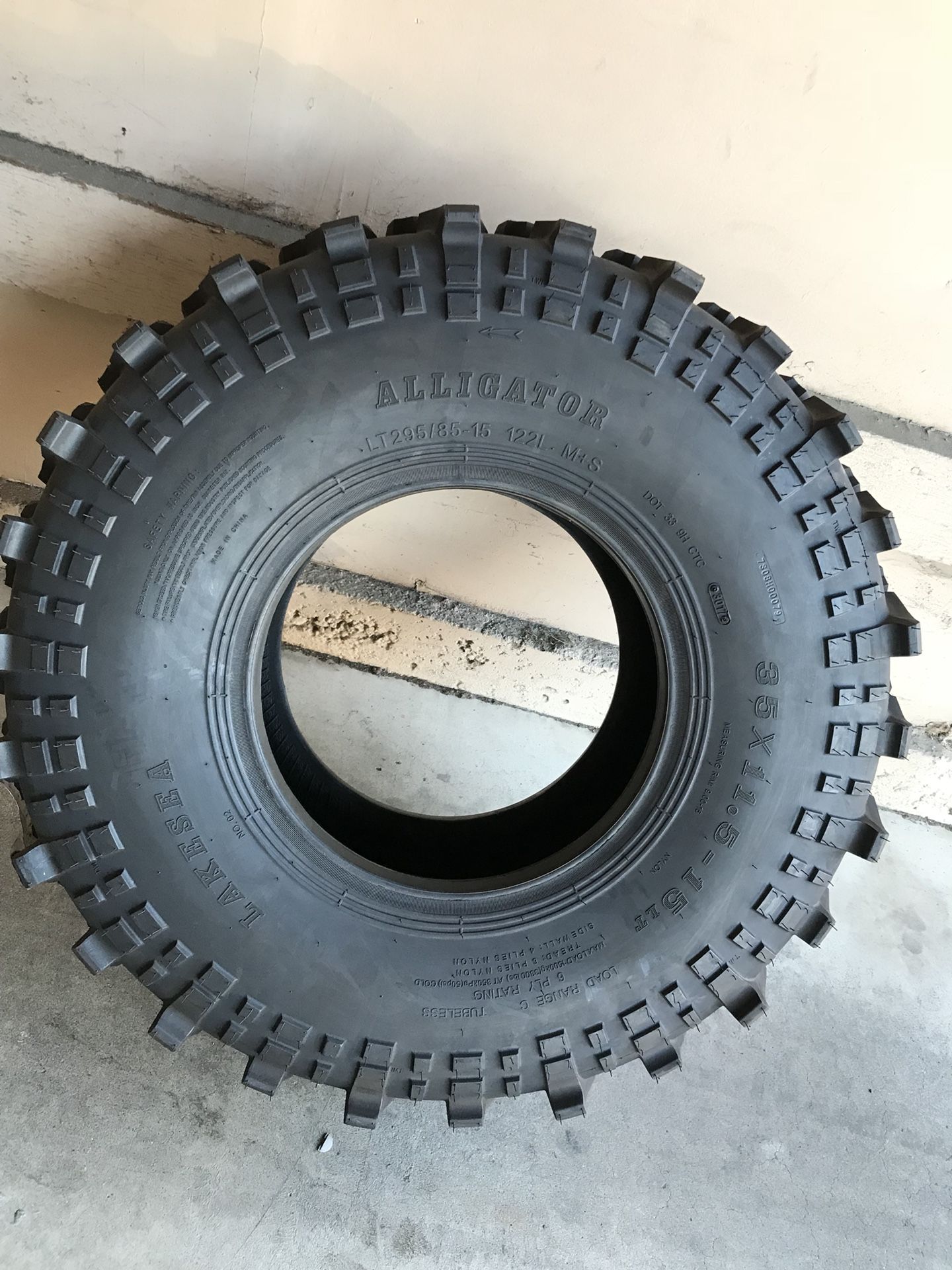 Brand new tire Lakesea Alligator LT 295/85-16 35x11.5/16