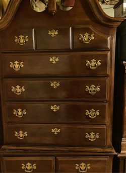 Queen Anne Style Nightstands and Dresser