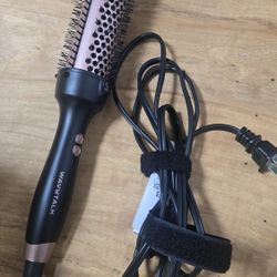 Blowout Styling Thermal Brush 