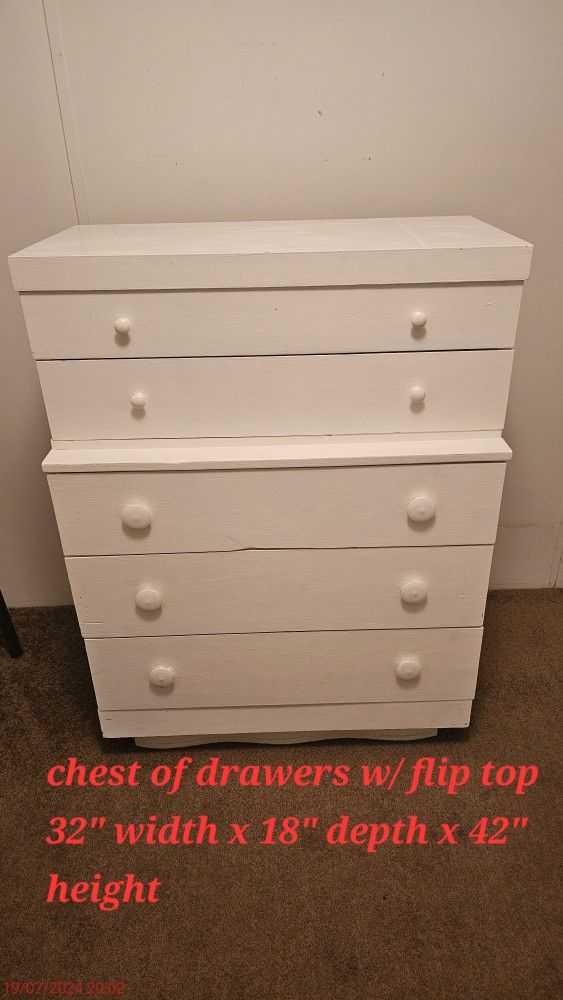 Dresser - Wood, Flip-top With4 Drawers