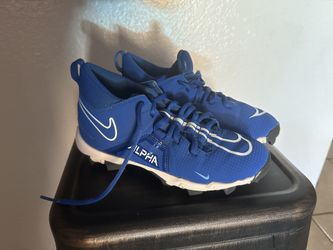 Youth Nike Alpha Football Cleats Size 3.5Y