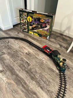 Coastal express train set w/remote control makes train sounds