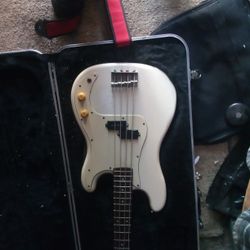 1983 Fender Bullet Bass Deluxe Rare