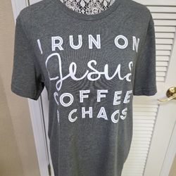 T SHIRT