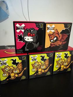 Hello kitty x Godzilla (TRADE ONLY)